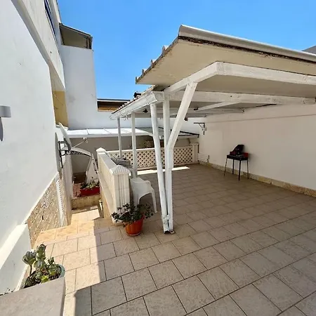 A Casa Di Lilla شقة